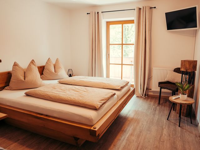 Ferienwohnungen Hirschbichler